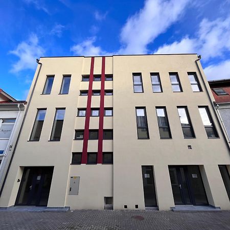 One Step Apartman - City Center With Self Check-In Szombathely Exterior photo