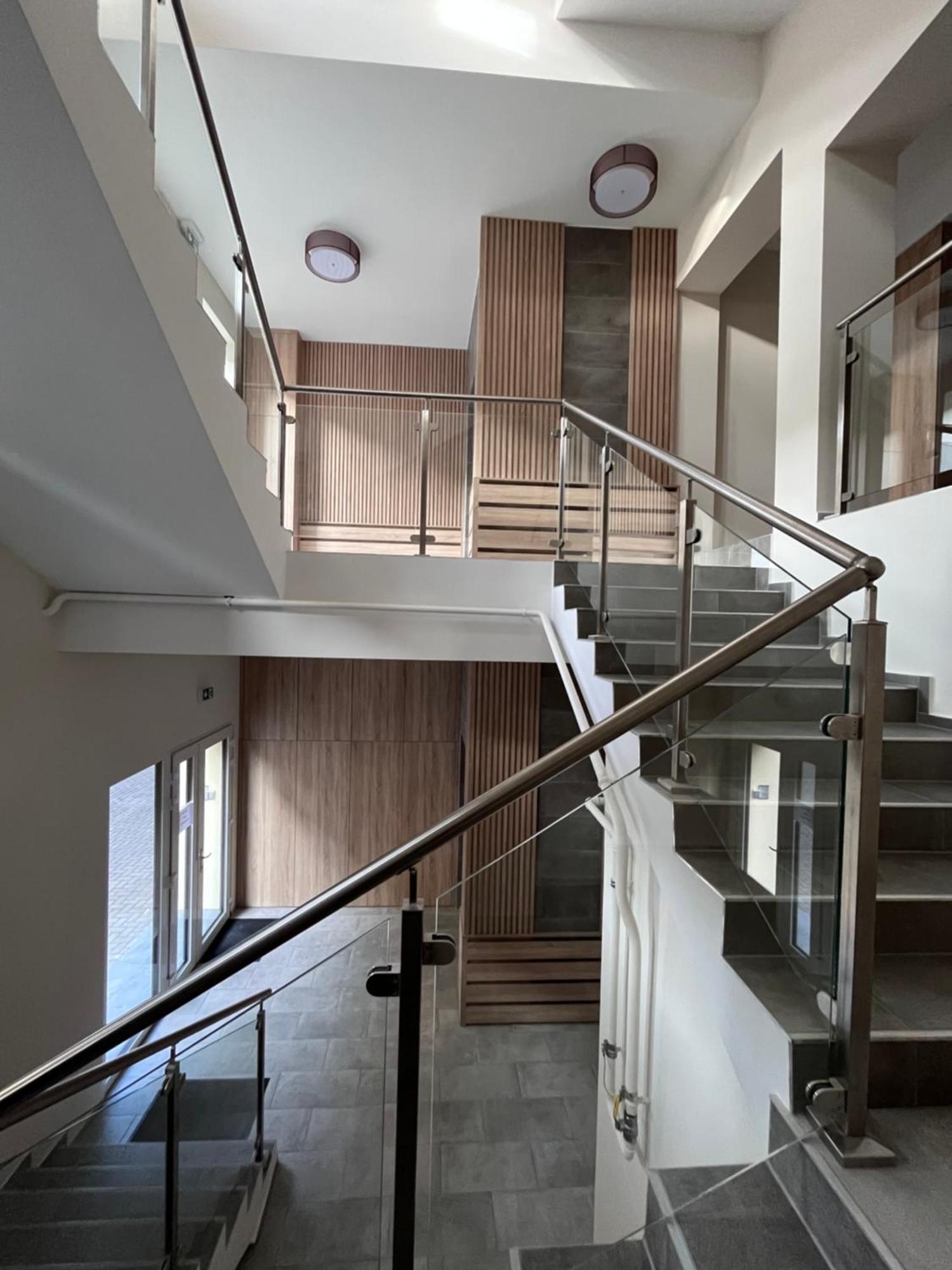 One Step Apartman - City Center With Self Check-In Szombathely Exterior photo